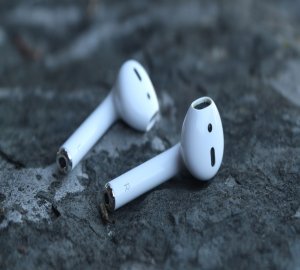 Один из AirPods не заряжается: быстрое устранение неполадки дома